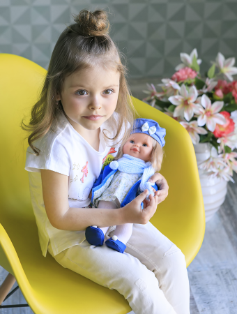 картинка Кукла Бетти в пальто, 30 см , арт. 31106C интернет-магазин TuKiTu.ru